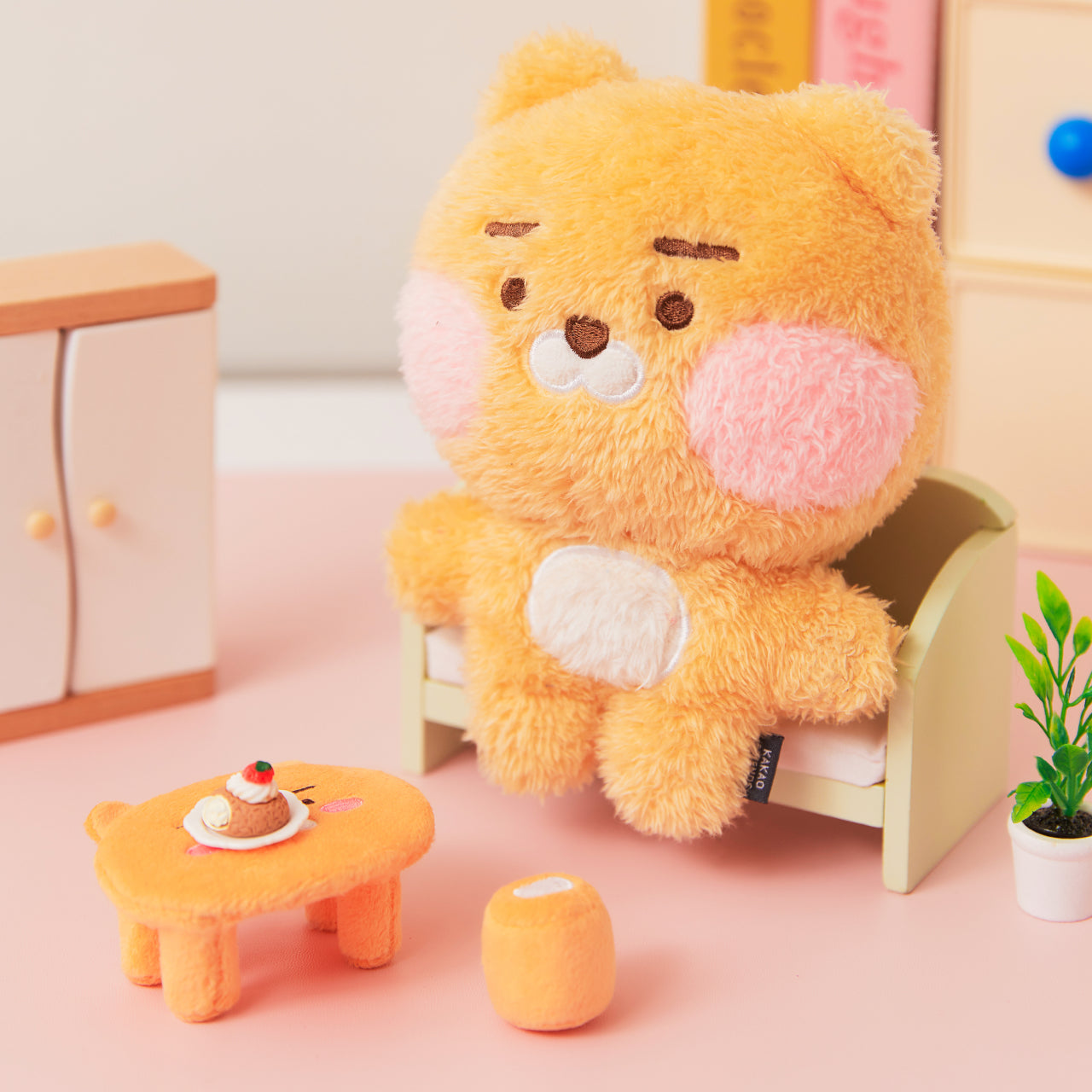 (OOTD) Plush Ryan &SET - Korean kawaii Kakao Friends | Koolseoul