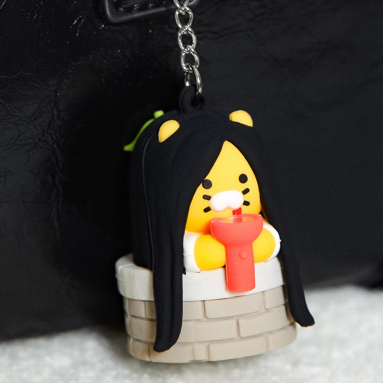 LED Keychain Chunsik - Official Kakao Friends merchandise | Koolseoul