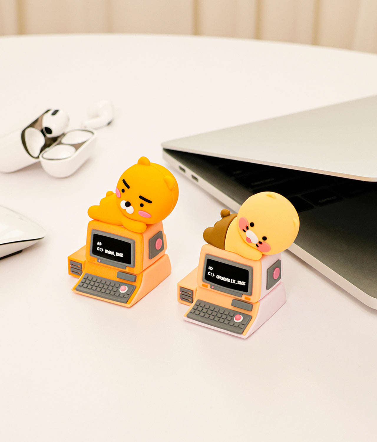 64GB USB Figurine Chunsik - Korean kawaii Kakao Friends | Koolseoul