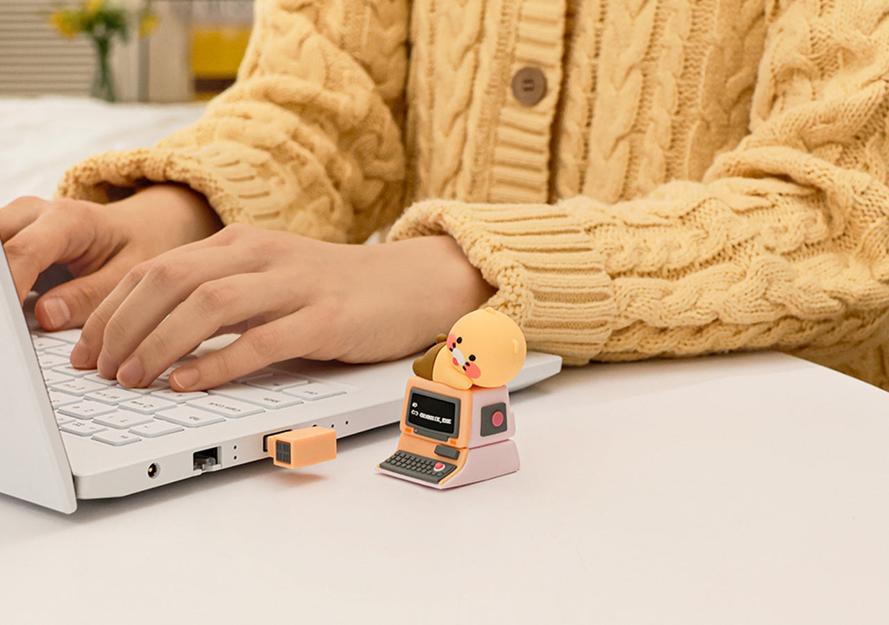 64GB USB Figurine Chunsik - Official Kakao Friends merchandise | Koolseoul