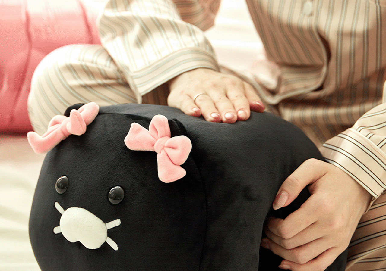 Black Cushion - Official Kakao Friends merchandise | Koolseoul