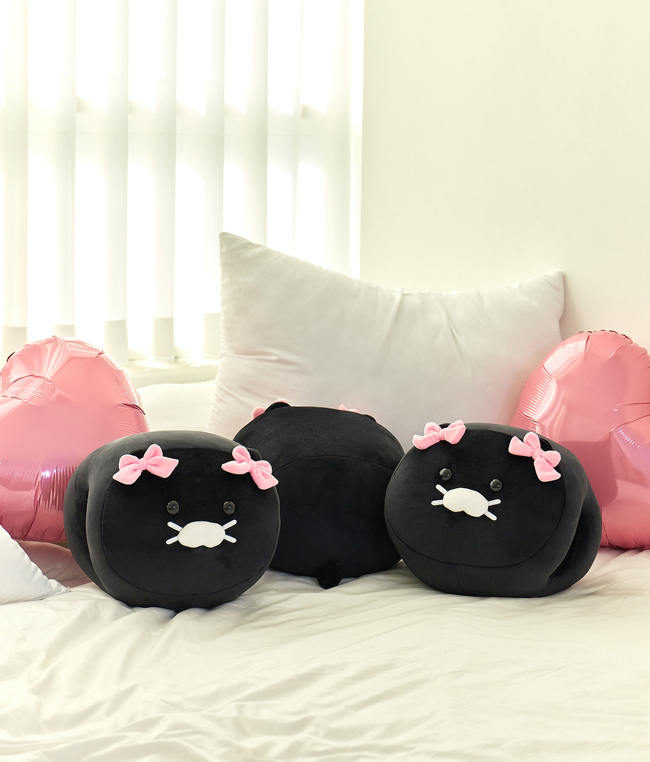 Black Cushion - Official Kakao Friends merchandise | Koolseoul