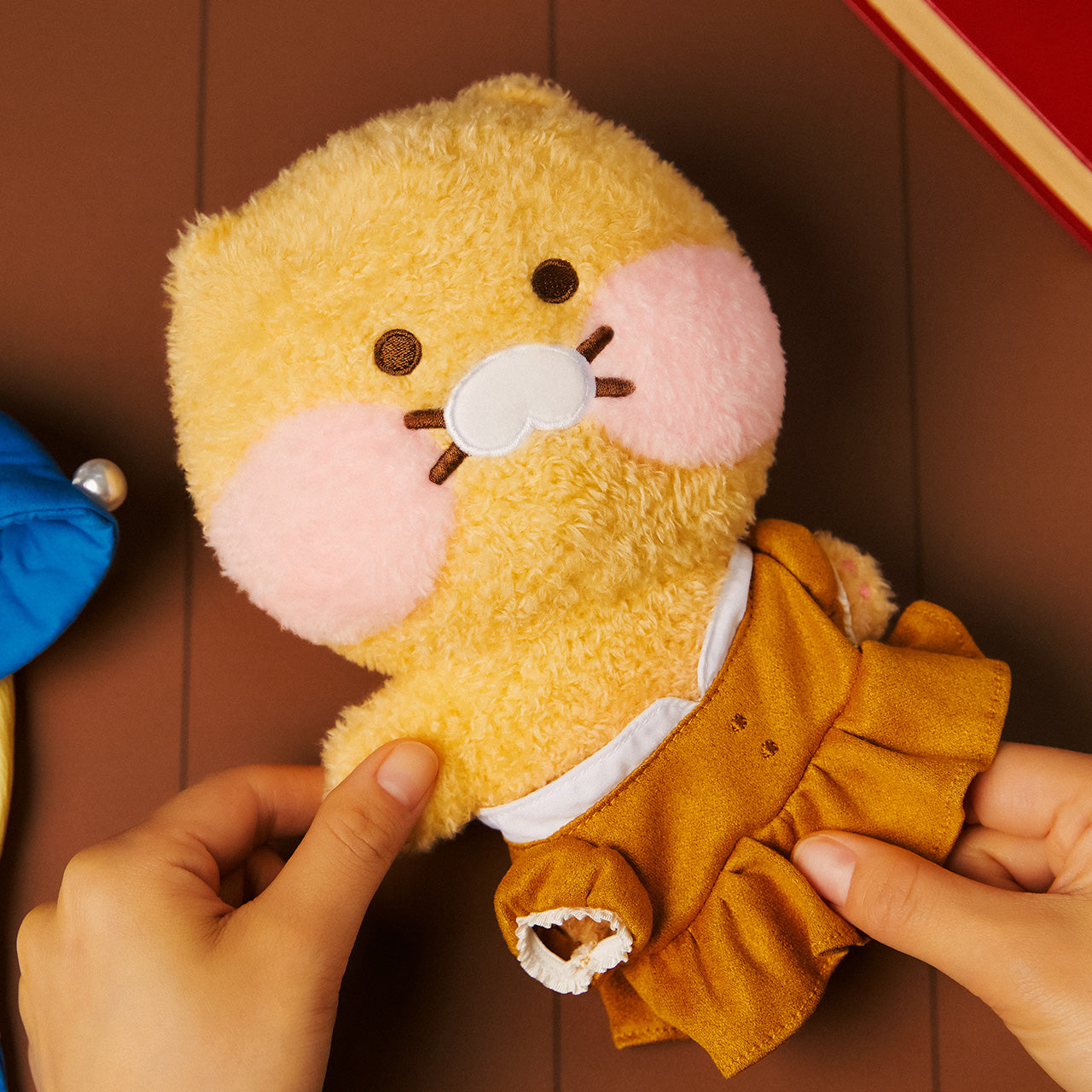 (OOTD) Plush Boucles d'Oreilles - Korean kawaii Kakao Friends | Koolseoul