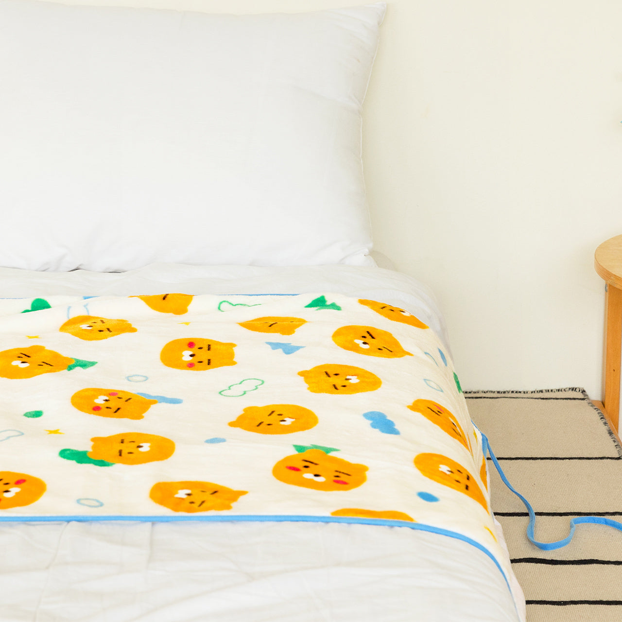 Blanket Ryan - Official Kakao Friends merchandise | Koolseoul