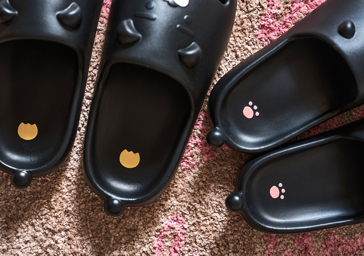 Black Slippers Women Chunsik - Official Kakao Friends merchandise | Koolseoul