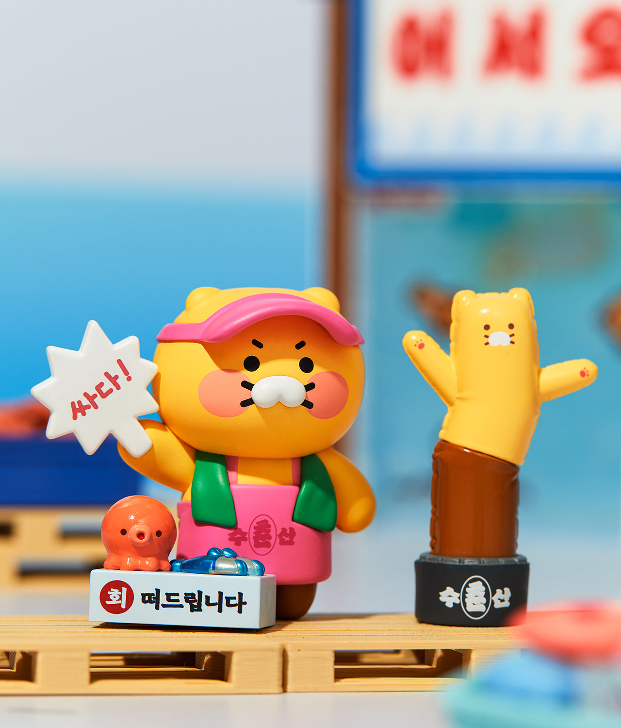 Figurine Chunsik (4 1) - Official Kakao Friends merchandise | Koolseoul