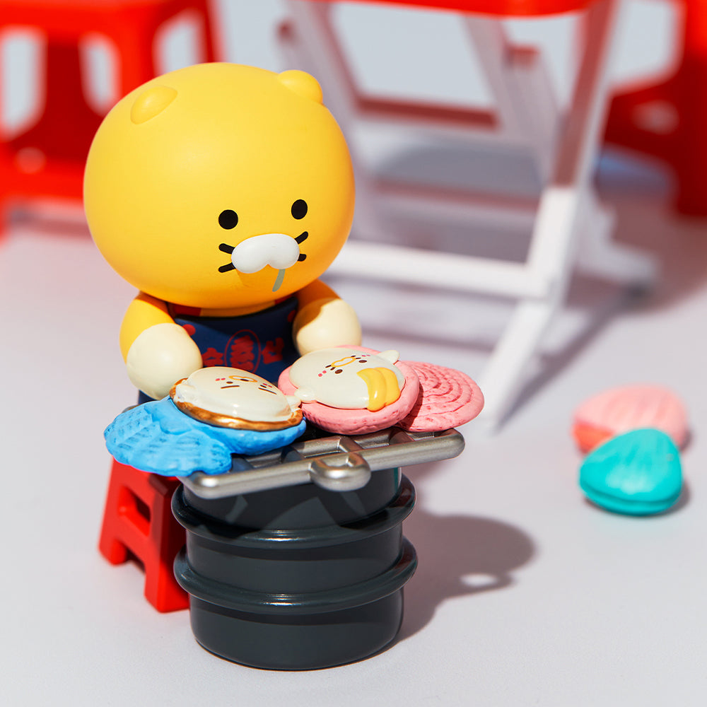 Figurine Chunsik (4 1) - Official Kakao Friends merchandise | Koolseoul