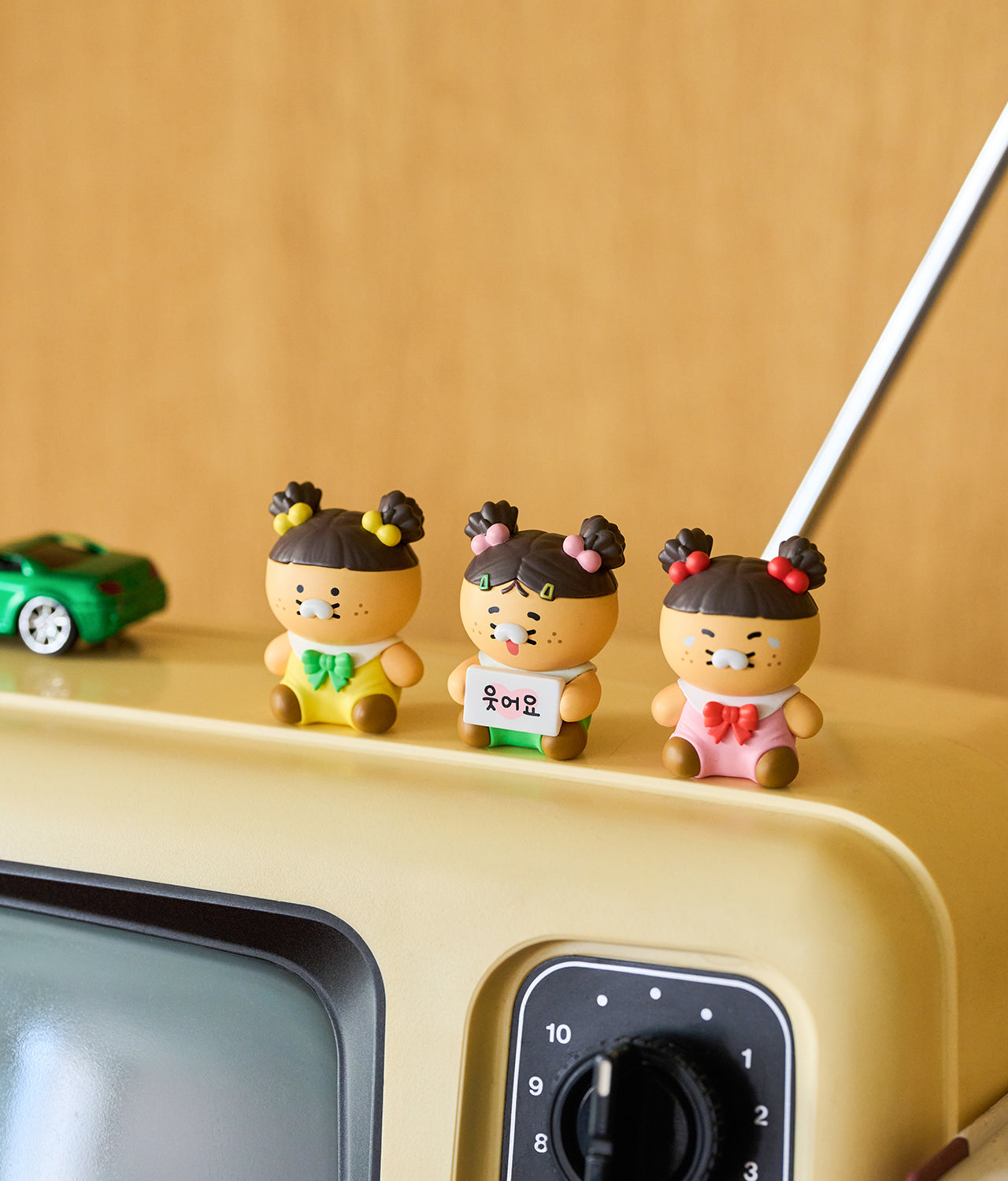 MiniFigurineSet Chunsik Figurine - Authentic Kakao Friends from Korea | Koolseoul