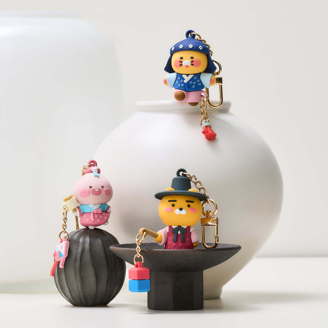 Kakao Friends Apeach Figure Keyring