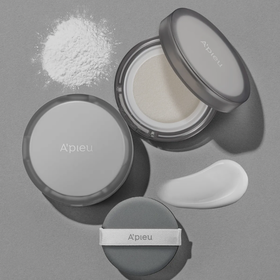 A'PIEU Waterlock Finisher Super Velvet displayed with powder and spatula on a gray background.