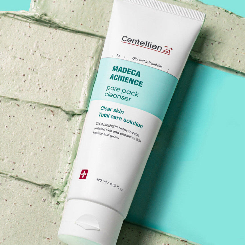 CENTELLIAN 24 Madeca Acnience Pore Pack Cleanser 120ml product image with green packaging on a textured background.