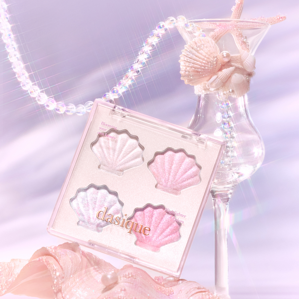 DASIQUE Shine Glowy Highlighter Palette with shell design, showcasing shimmering highlighter shades for a radiant glow.