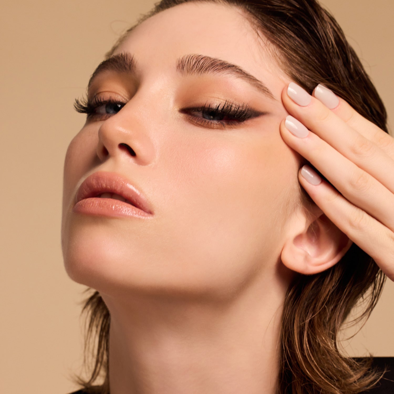 Model showcasing DEAR DAHLIA Perfect Desighning Eyeliner Pencil with bold eye makeup look.