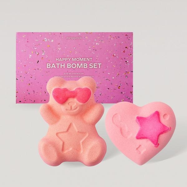 DONGGUBAT Happy Moment Bath Bomb Set 2 pieces with pink bear and heart-shaped bath bombs in front of a pink box