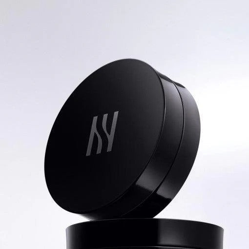 Black case of HERA Black Cushion Foundation SPF34 PA++ 15g with sleek design