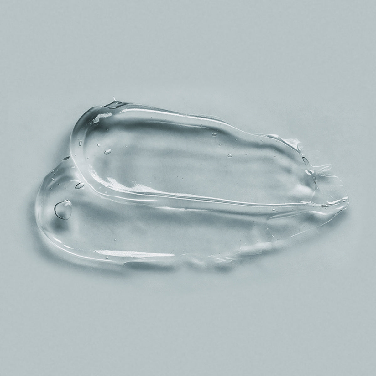 LAZY SOCIETY Cica Shaving Gel 2.3 50ml clear gel texture close-up by Gentleman Korea for men’s skincare