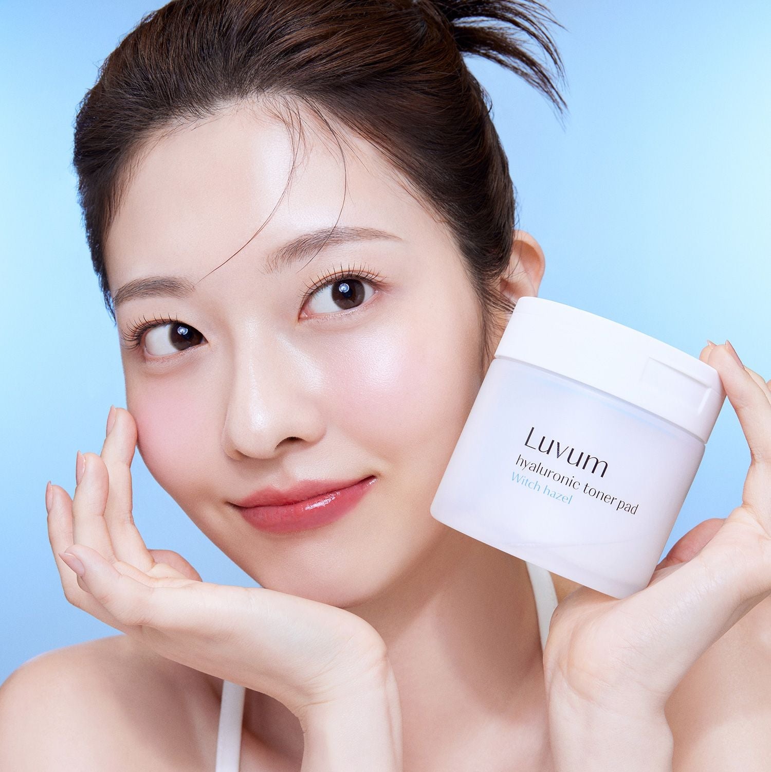 Luvum 1 Hyaluronic Acid Toner Pads 60 Sheets