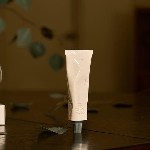 Luvum Green Wood Perfume Hand Cream 50ml