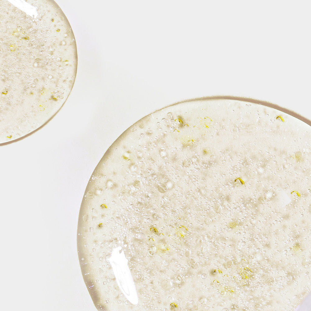 Texture of NEOGEN Real Peptide Serum 30ml with visible concentrated ingredients.