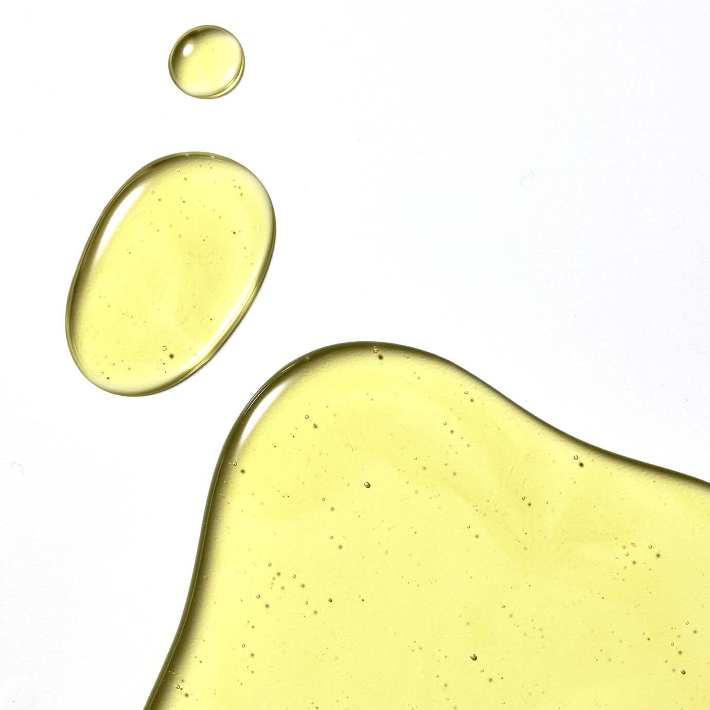 Texture of PARNELL Panthenol 3.29 Heartleaf Calming Toner 200ml showing toner liquid droplets for skincare