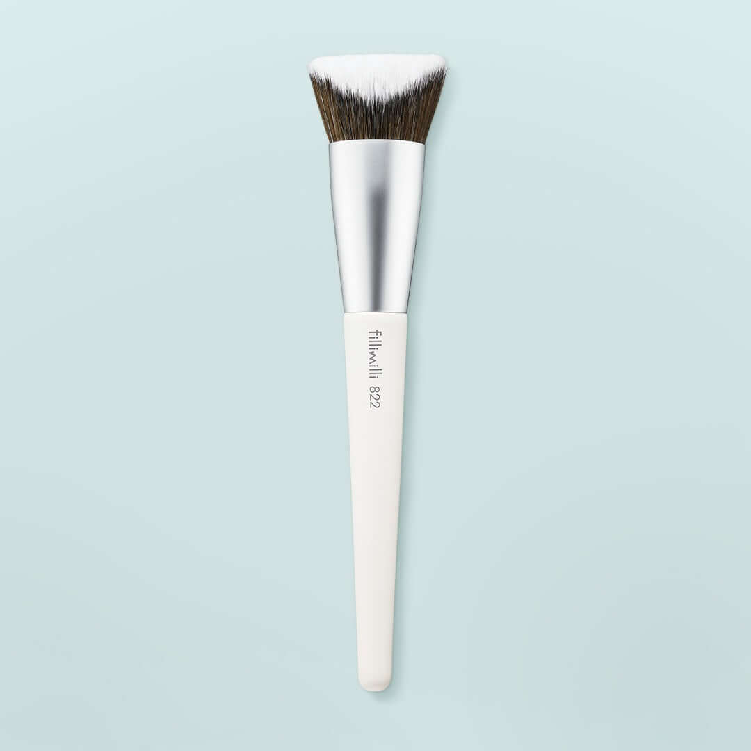 Fillimilli V-Cut Foundation Brush 822