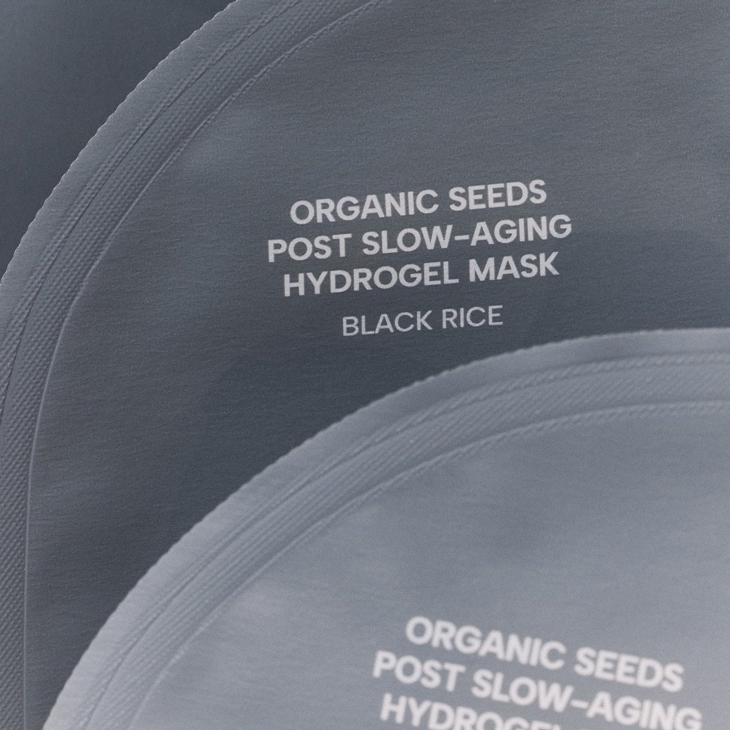 WHAMISA Organic Seeds Post Slow-Aging Hydrogel Mask Black Rice