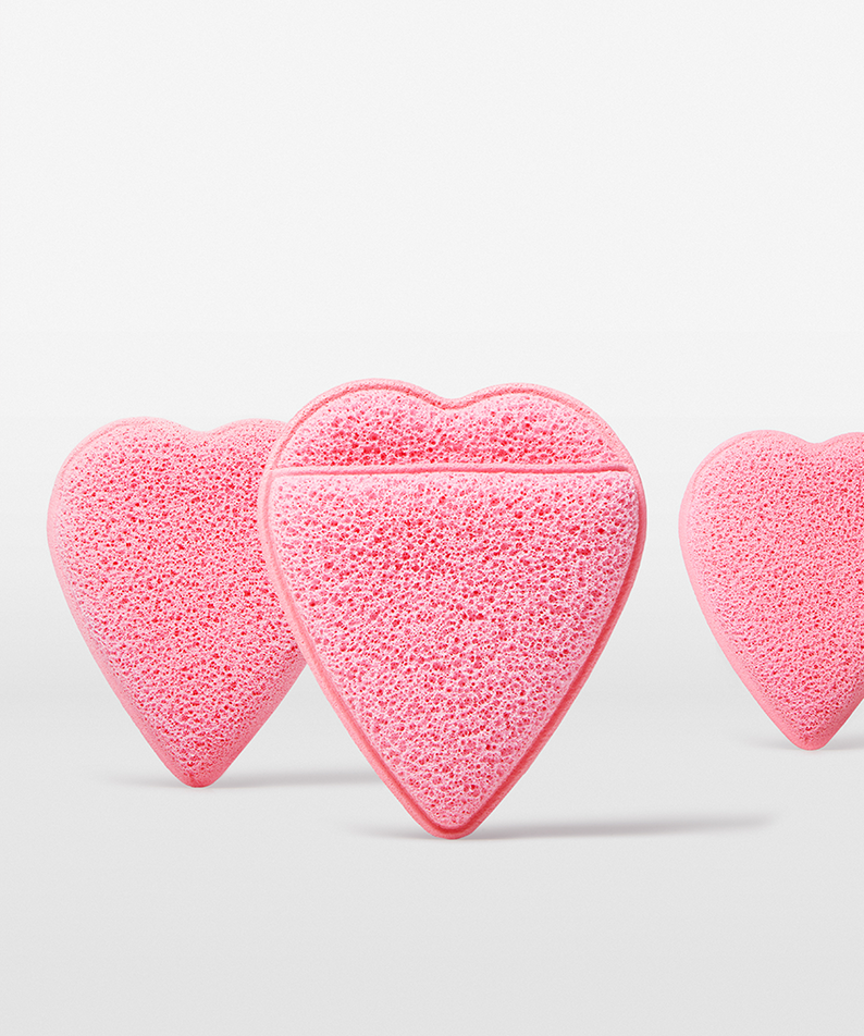 APRILSKIN Heart Shape Cleansing Puff