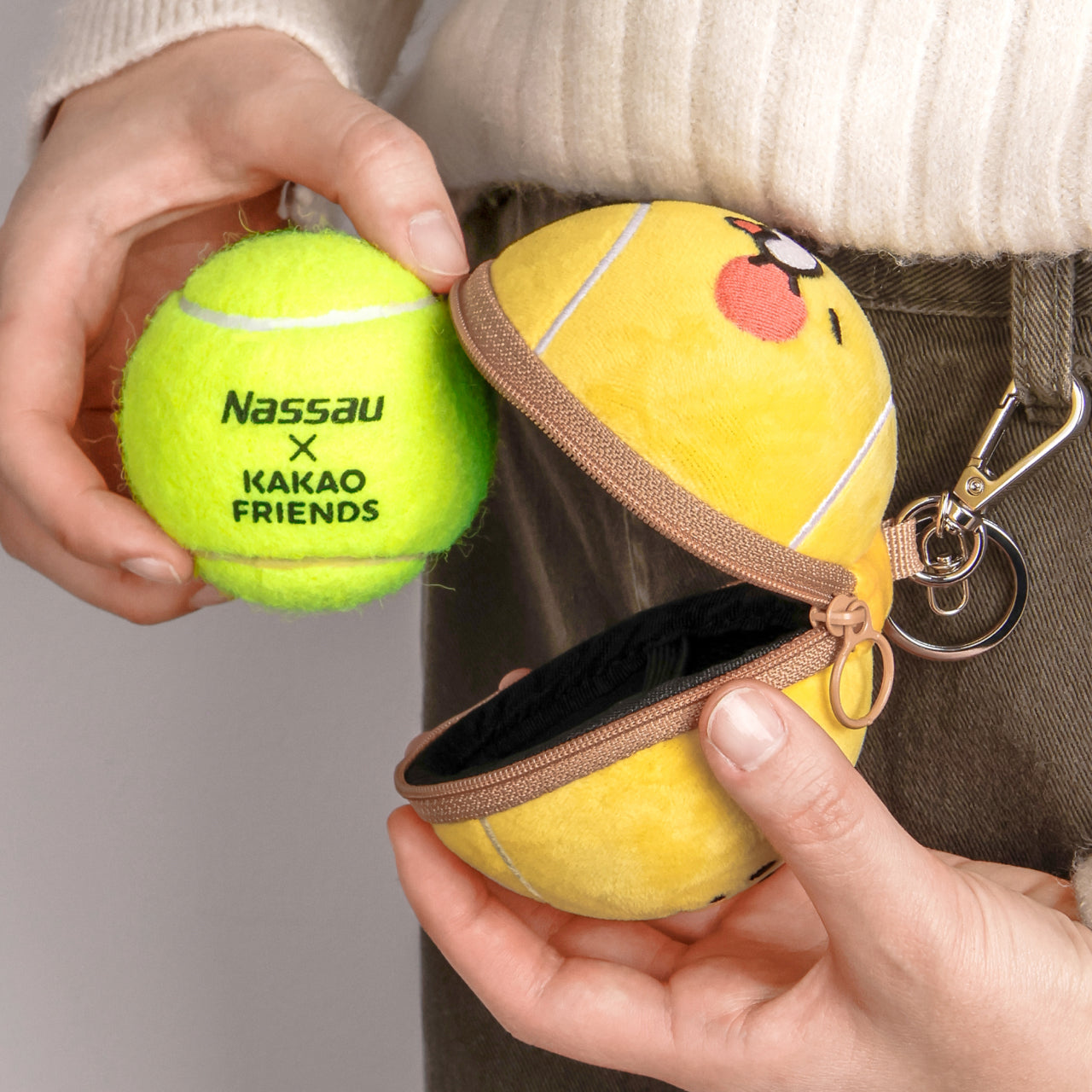 Pouch Keychain Chunsik Tennis - Official Kakao Friends merchandise | Koolseoul
