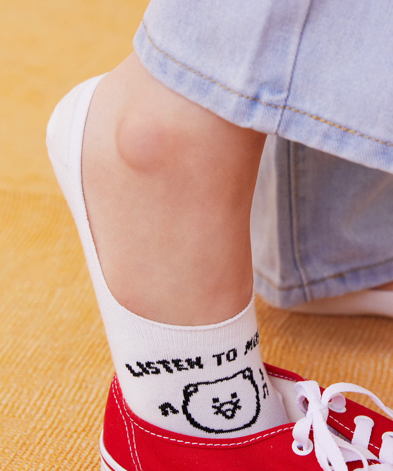 White Chunsik Socks - Official Kakao Friends merchandise | Koolseoul