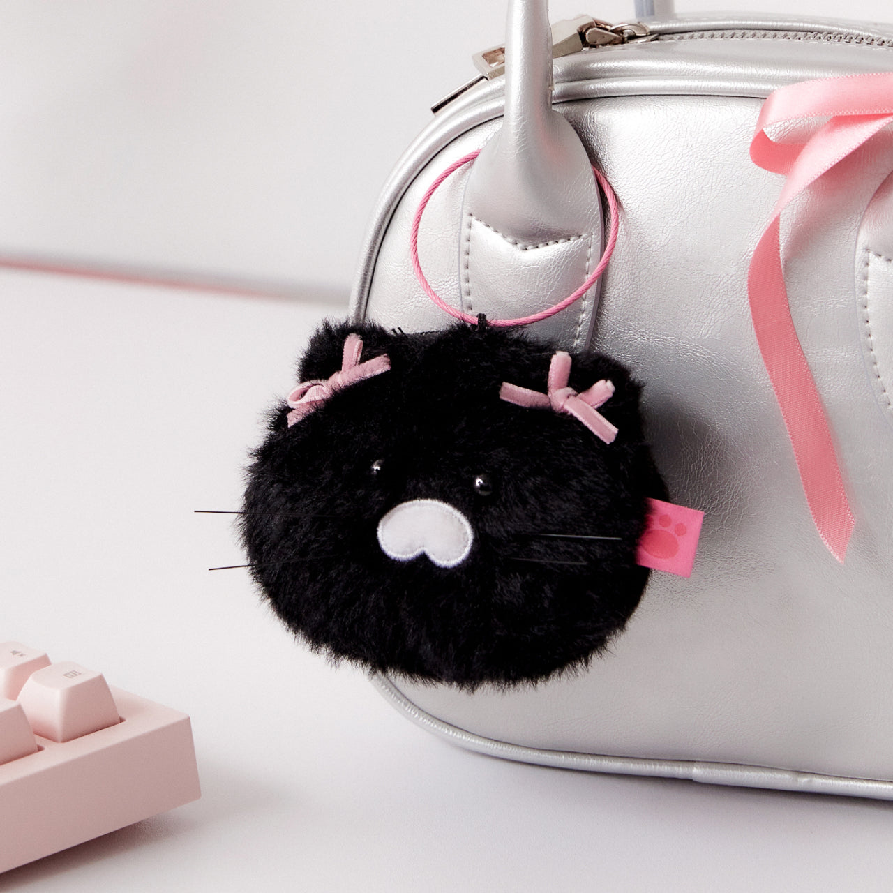 Black MiniPochette Chunsik Pouch - Official Kakao Friends merchandise | Koolseoul