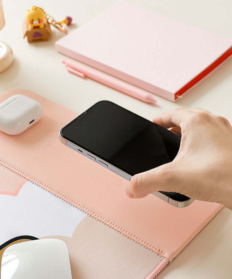 Kakao Friends Friends Wireless Charging Pad