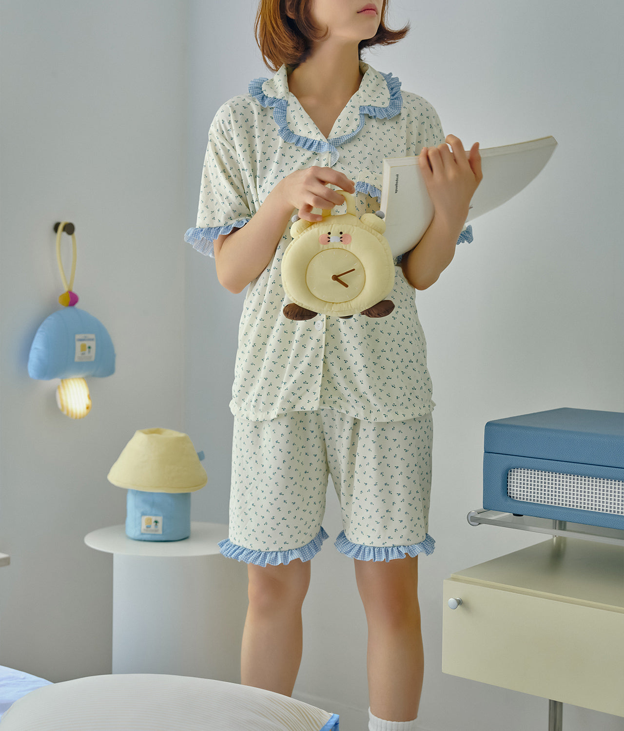 CHOONHOUSE Cushion Chunsik - Official Kakao Friends merchandise | Koolseoul