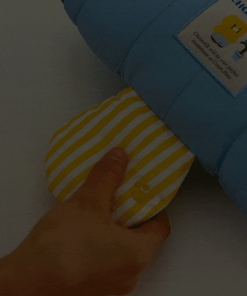 CHOONHOUSE Cushion Lamp Chunsik - Official Kakao Friends merchandise | Koolseoul