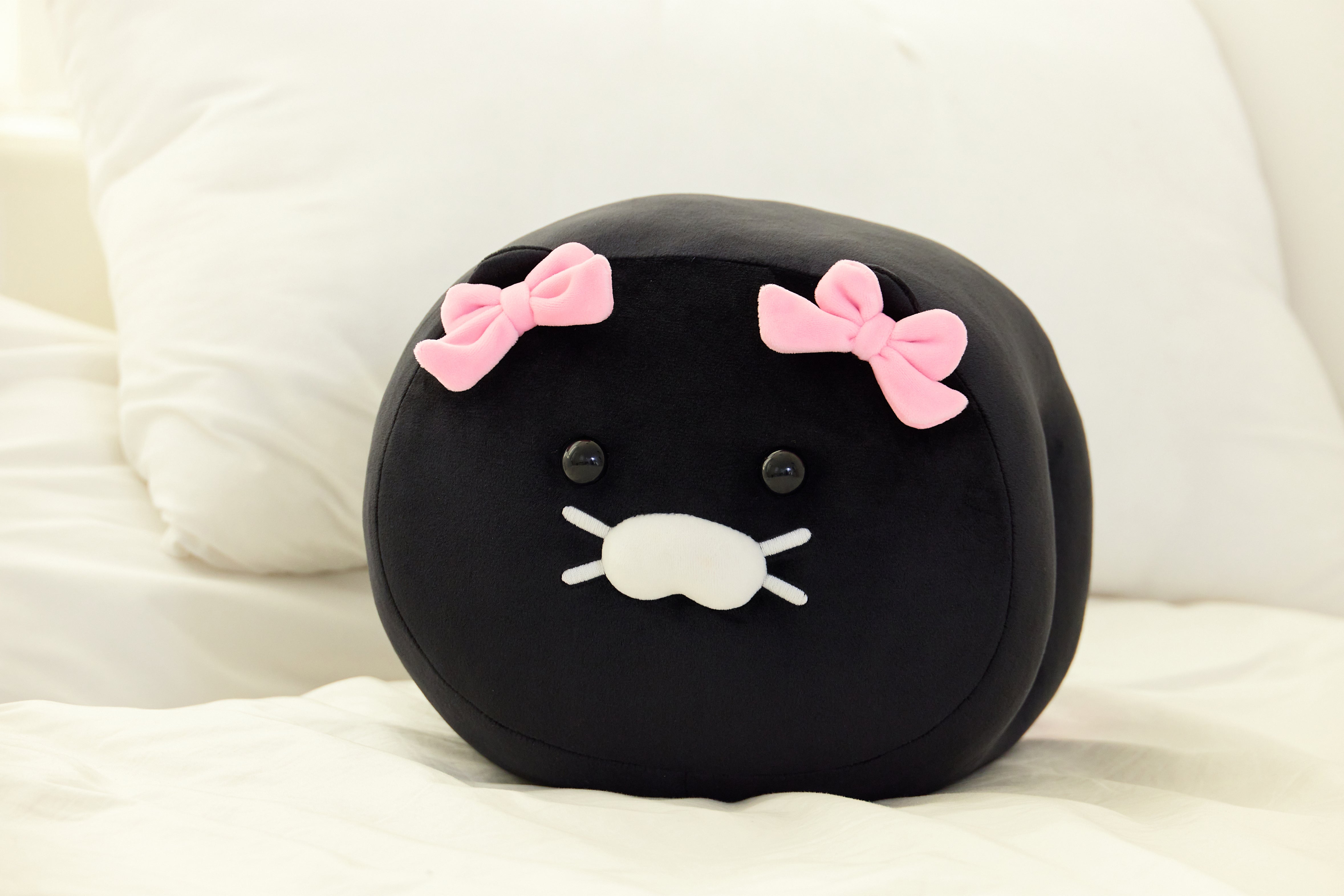 Black Cushion - Official Kakao Friends merchandise | Koolseoul