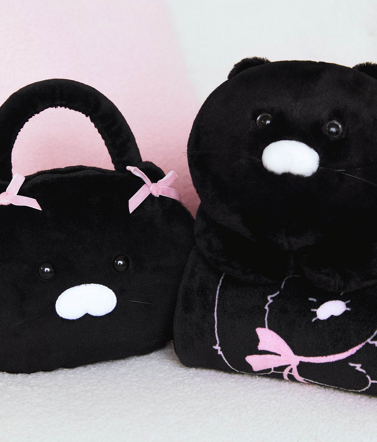 Black Pouch Blanket Chunsik - Official Kakao Friends merchandise | Koolseoul