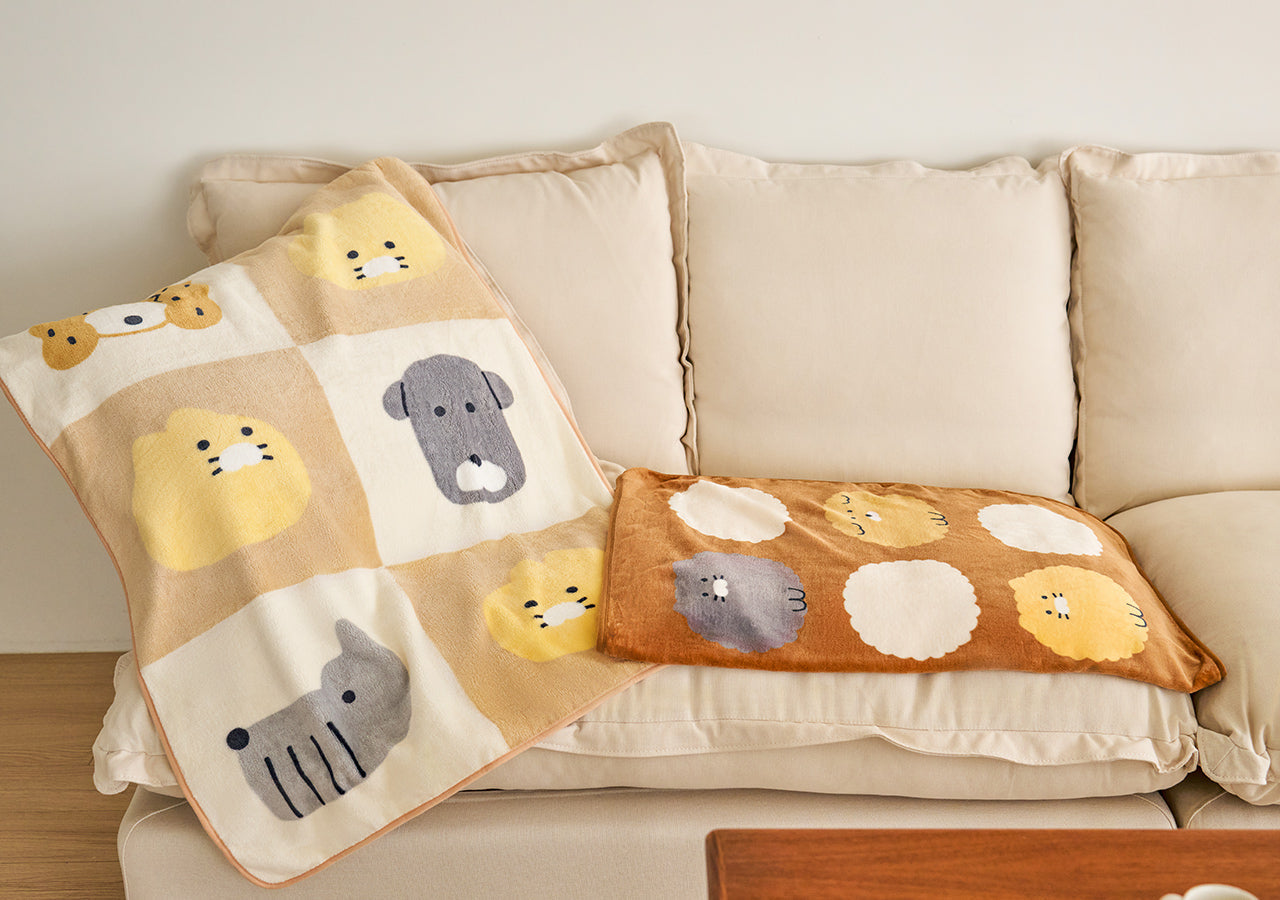 FRIENDAY Blanket Brown Chunsik - Official Kakao Friends merchandise | Koolseoul