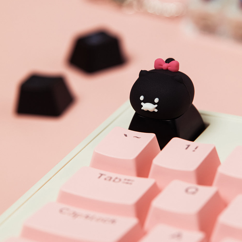 Black LEDCasquette Figurine Keychain Chunsik - Official Kakao Friends merchandise | Koolseoul