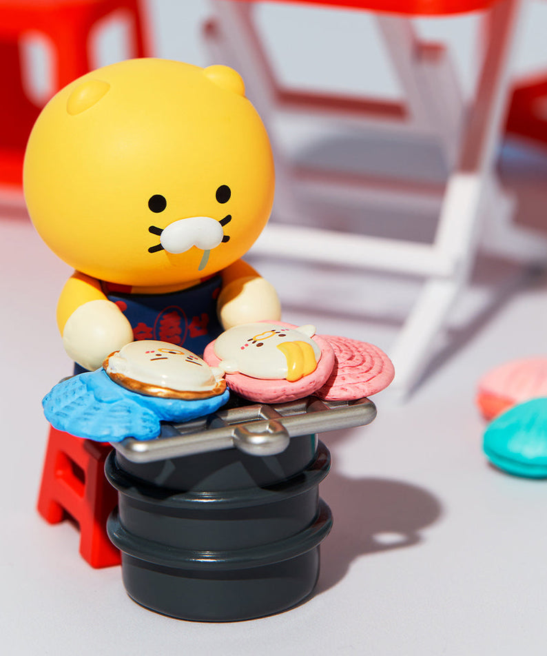 Figurine Chunsik (4 1) - Official Kakao Friends merchandise | Koolseoul