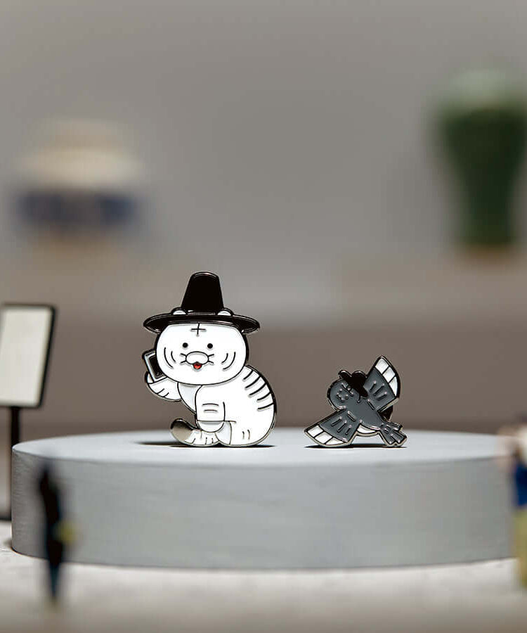 Kakao Friends Chunsik Badge Set