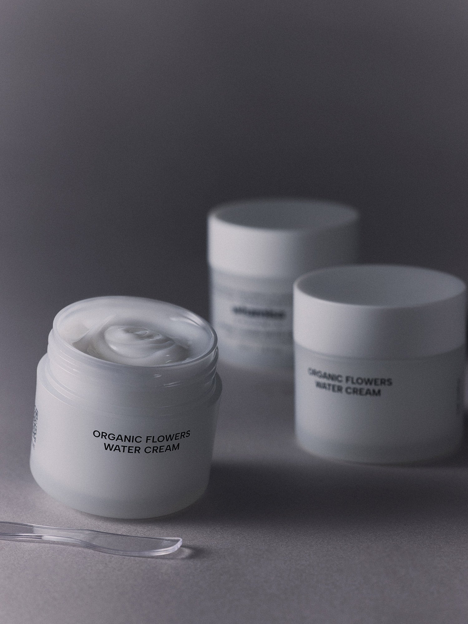 WHAMISA Organic Flowers Water Cream