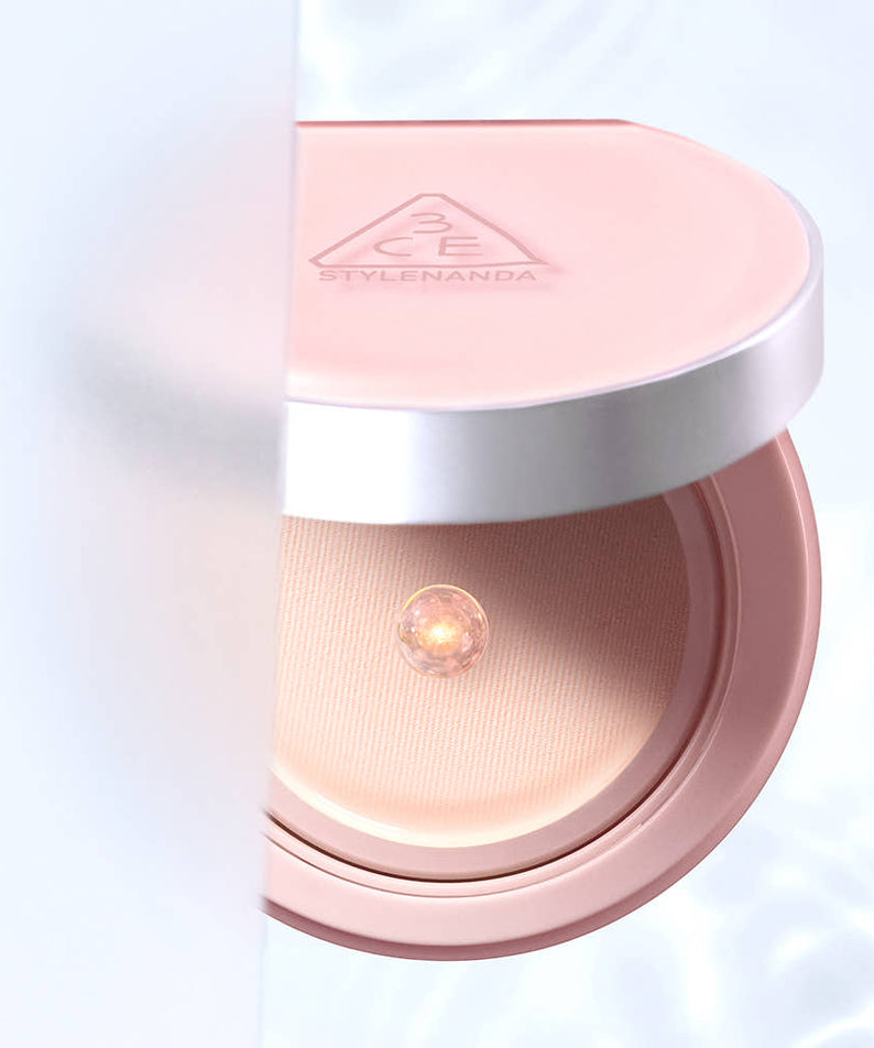 3CE Fitting Mesh Cushion SPF40, PA+++ 11g + Refill 11g - Open view of the compact showcasing the mesh cushion design.