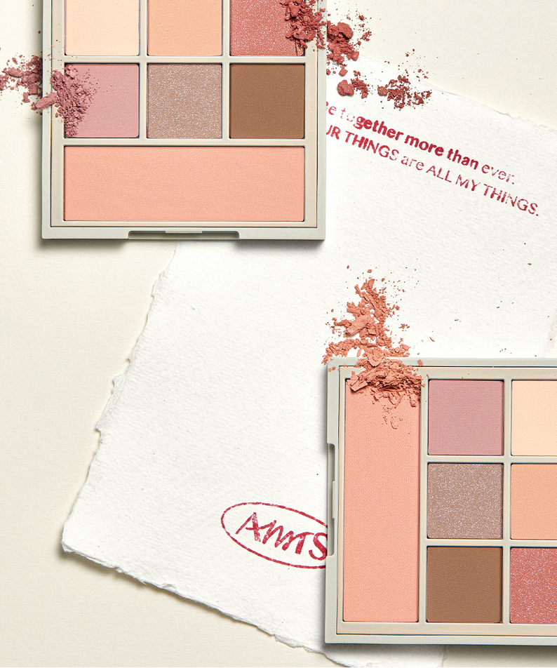 ALL MY THING I'm Your Palette with diverse eyeshadow shades and subtle shimmer, perfect for versatile makeup looks.
