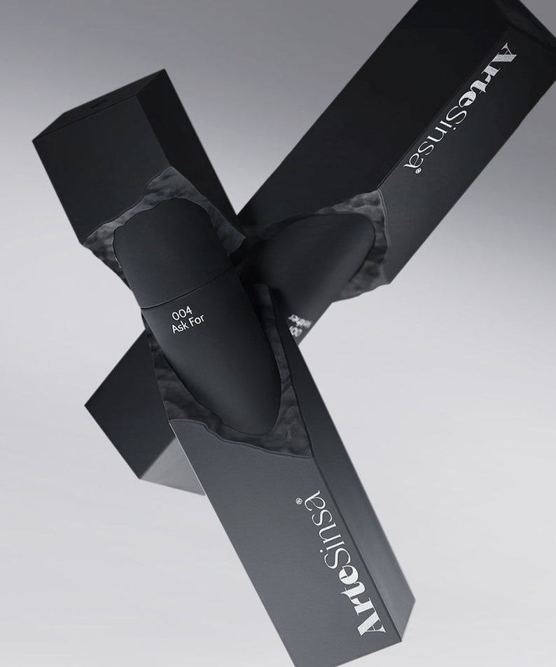 ARTESINSA Silky Blur Tints packaging in sleek black design