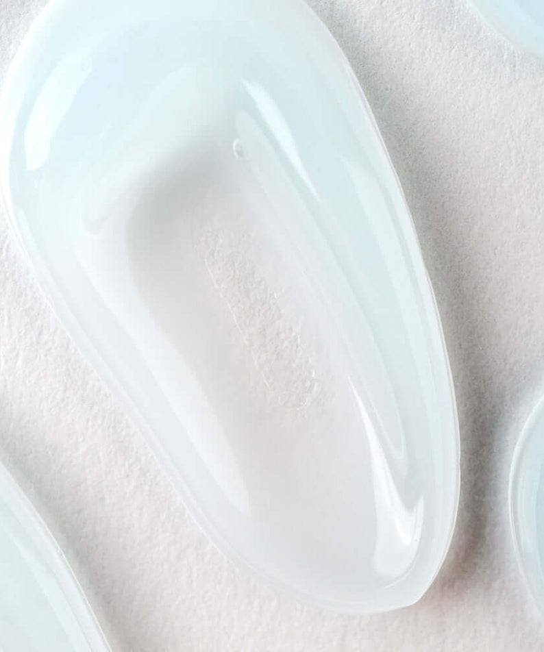 Close-up of BARULAB 10-Hyaluronic Acid Blue Aqua Gel Cream texture on white background