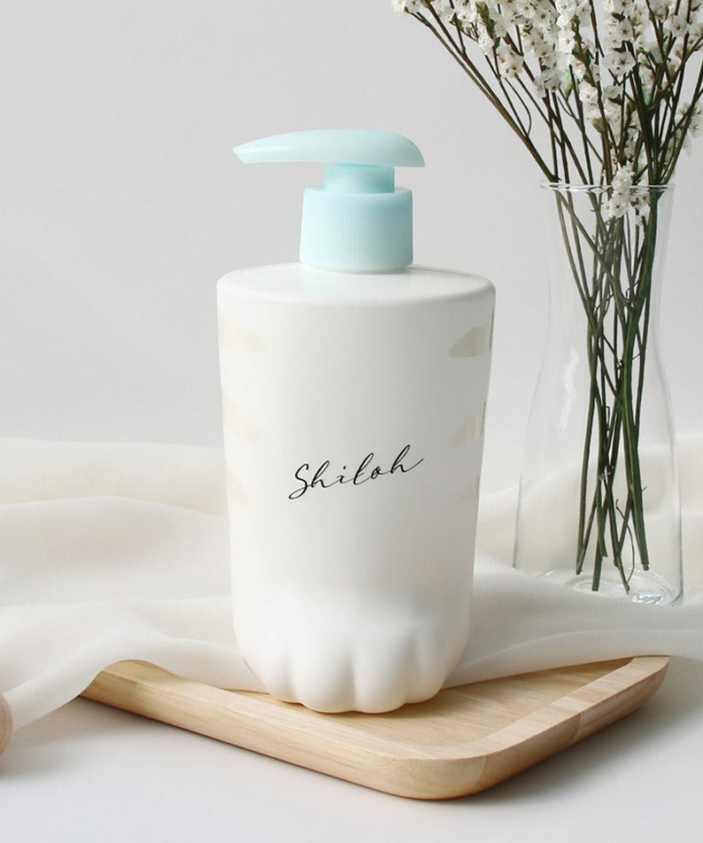 BELLBOY STUDIO Silky Shiloh Prime Shampoo 400ml bottle with floral decor.