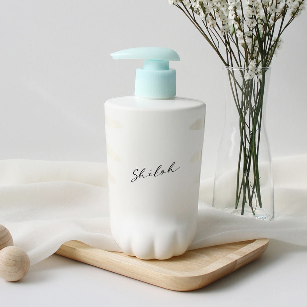 BELLBOY STUDIO Silky Shiloh Prime Shampoo 400ml bottle with floral decor.