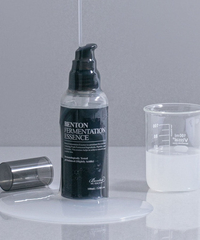 BENTON Fermentation Essence 100ml with hydrating formula for dry skin, perfect for reducing wrinkles and enhancing skin elasticity.