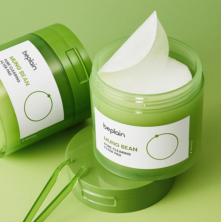 BEPLAIN Green Bean Pore Clearing Filter Pad 70 Sheets in green packaging, shown with open lid and visible textured pads.