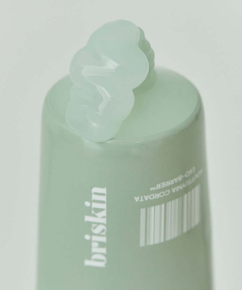 BRISKIN Houttuynia Cordata Exo-Bssrrier Skinbooster Cream 80ml showing creamy gel texture on tube