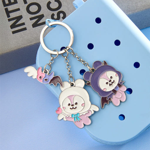 BT21 Angel & Villain Metal Key Ring - Porte-clés en métal BT21 avec design ange et méchant, original et élégant.